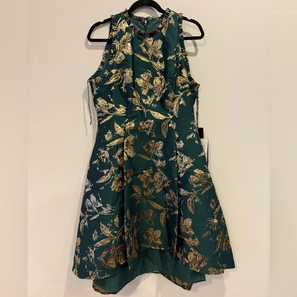 Adrianna Papell Women's Ruffled Metallic Jacquard Dress - Picture 3 of 5